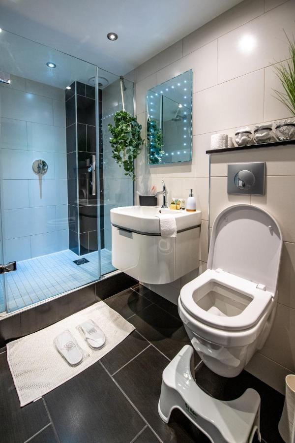 Jay'S Apartment แอเบอร์ดีน ภายนอก รูปภาพ