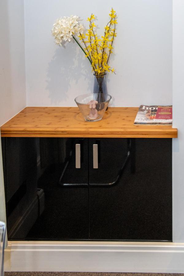 Jay'S Apartment แอเบอร์ดีน ภายนอก รูปภาพ